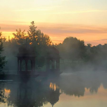 Gurudeva Bhavan Otel Somogyvámos Dış mekan fotoğraf