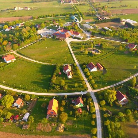 Gurudeva Bhavan Otel Somogyvámos Dış mekan fotoğraf