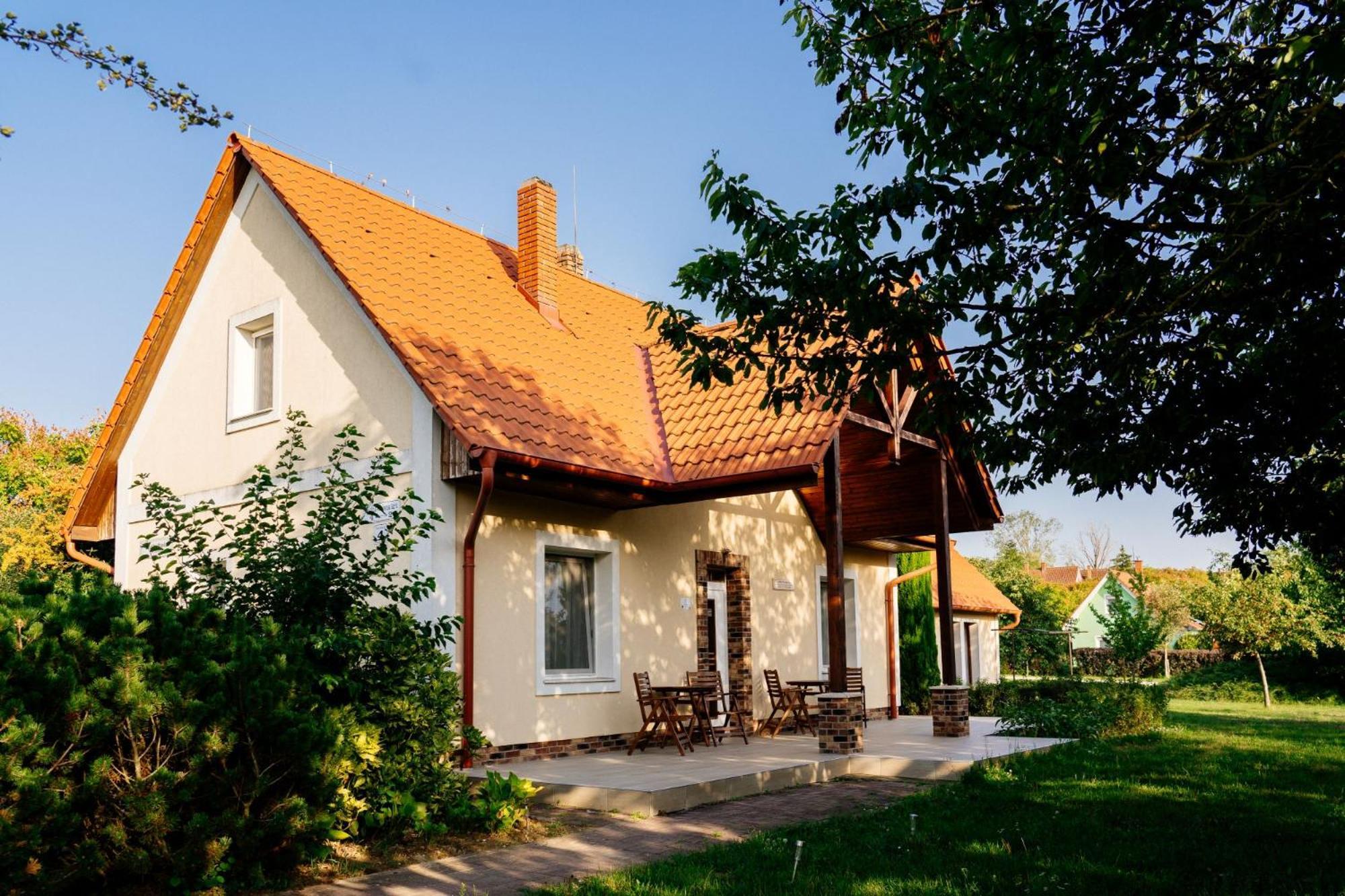 Gurudeva Bhavan Otel Somogyvámos Dış mekan fotoğraf